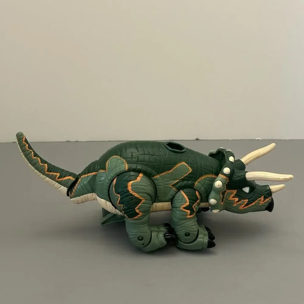 Imaginext Styracosaurus and Triceraptors Dinosaur Action Figure Head & Legs Move